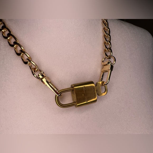 Authentic Louis Vuitton Lock and Key on Chain #312 - Picture 10 of 10